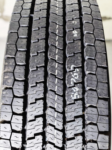 Грузовая шина Yokohama 902W 315/70 R22.5 154/150L, ведущая ось
