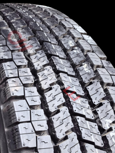 Грузовая шина Yokohama 902W 315/80 R22.5 154/150M, ведущая ось