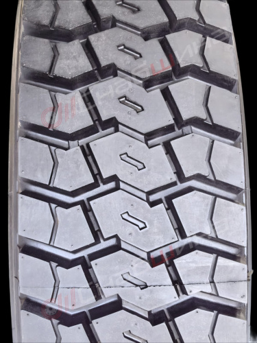 Грузовые шины LingLong 13R22.5 D960 156/150K 18PR TL